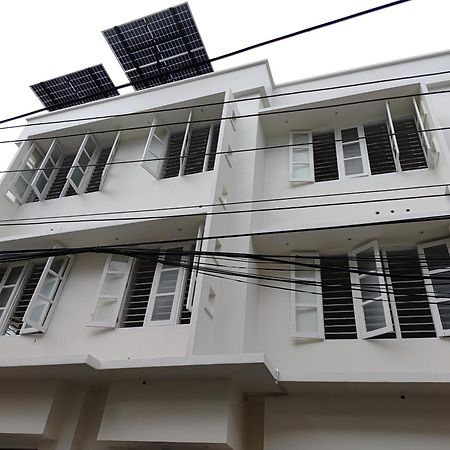 Sivasarass Rooms Thiruvananthapuram Extérieur photo